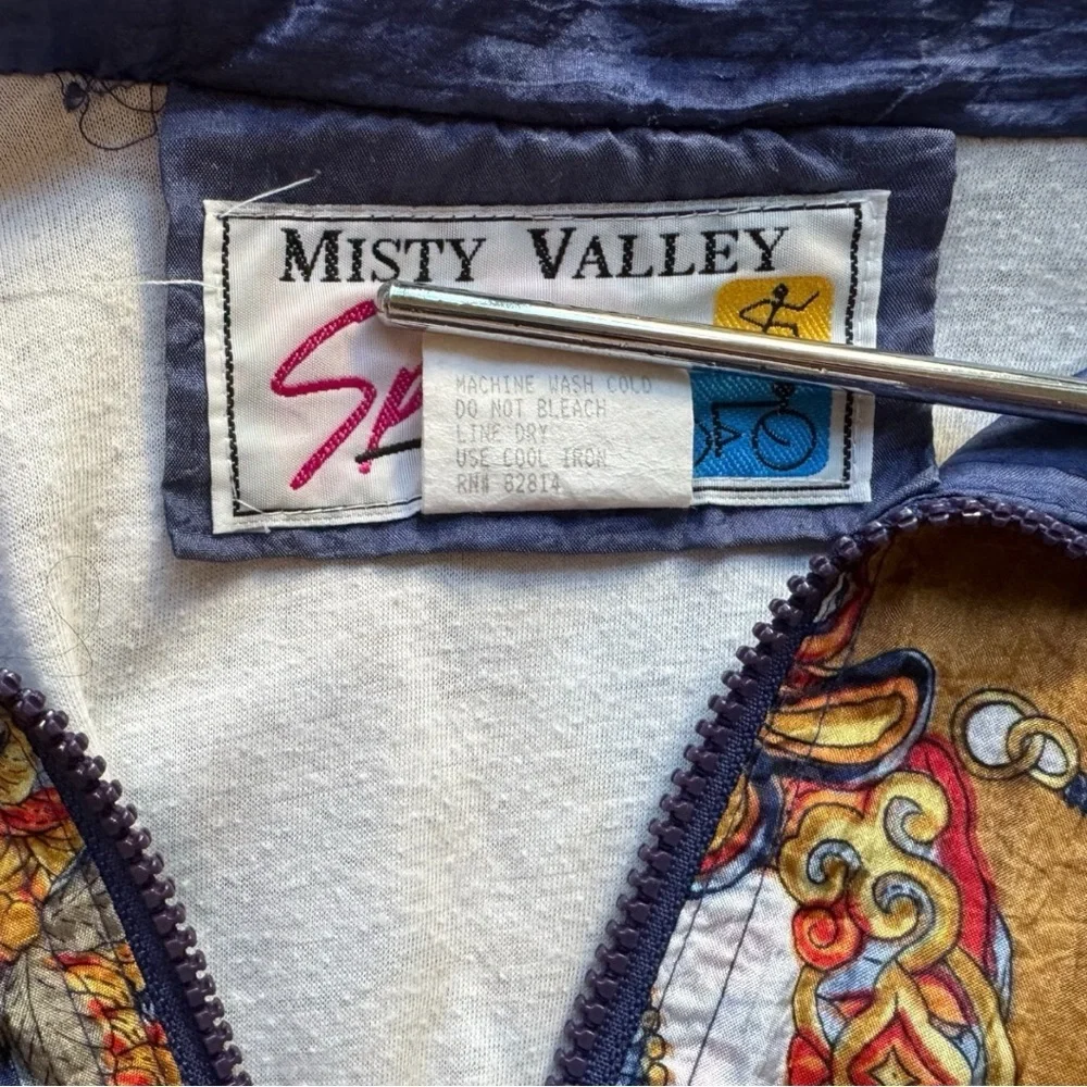 Vintage Misty Valley Sport Windbreaker Jacket – Blue Baroque Print – Early 90s - Picture 10 of 13
